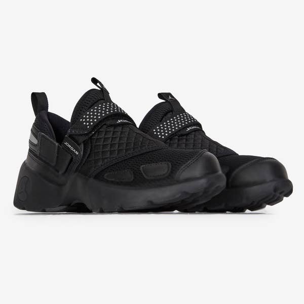 JORDAN TRUNNER LX