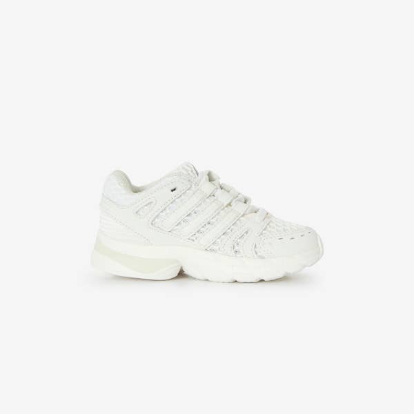 ADISTAR CONTROL 5 SUEDE