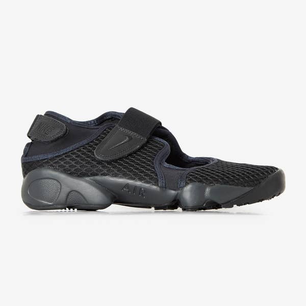 AIR RIFT