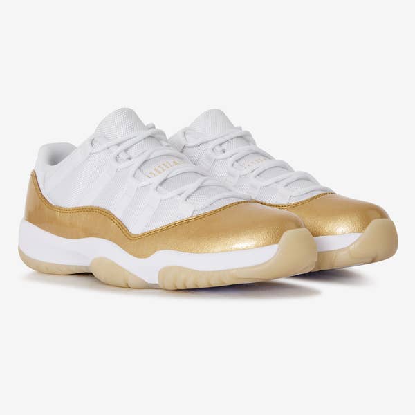 AIR JORDAN 11 LOW MOTHER'S DAY