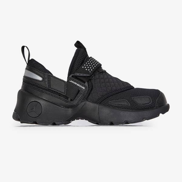 JORDAN TRUNNER LX