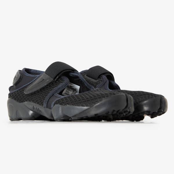 AIR RIFT