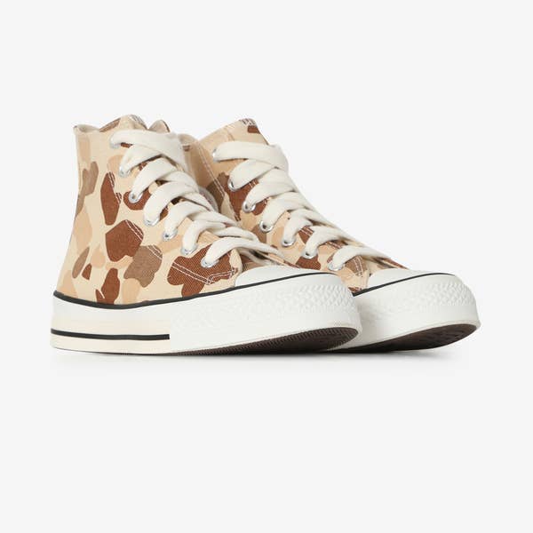 CHUCK TAYLOR HI THROWBACK CAMO
